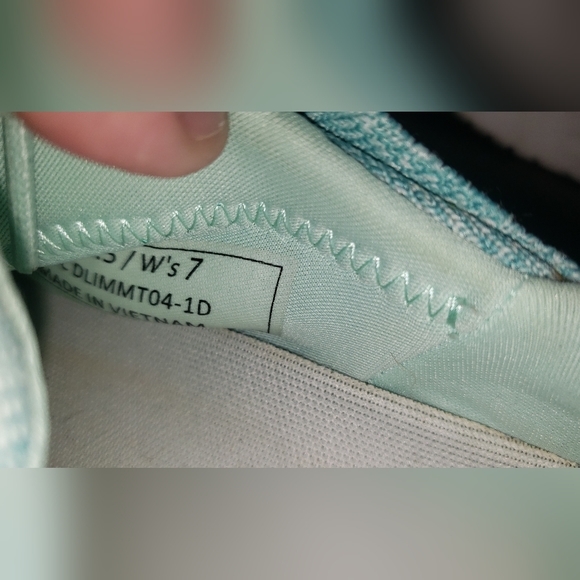 Womens Kizik - Picture 4 of 5